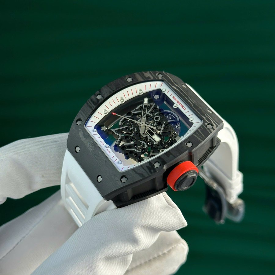 Ansprechende Replica Uhr: Richard Mille RM 055 Bubba Watson, Carbonfaser, weiß, 42.7 × 49,9 mm – Bild 4