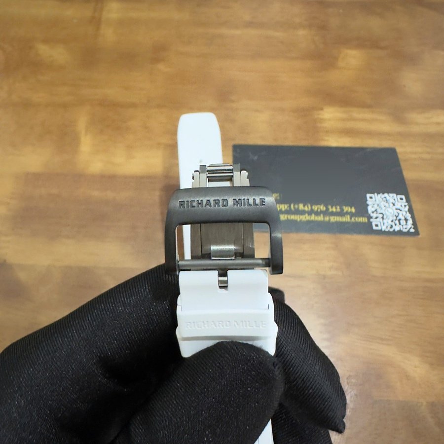 Verführerische Replica Uhr: Richard Mille RM055 Yas Marina Circuit, Sonderanfertigung, NTPT, Carbonfaser, 1:1, Vaucher-Uhrwerk – Bild 12