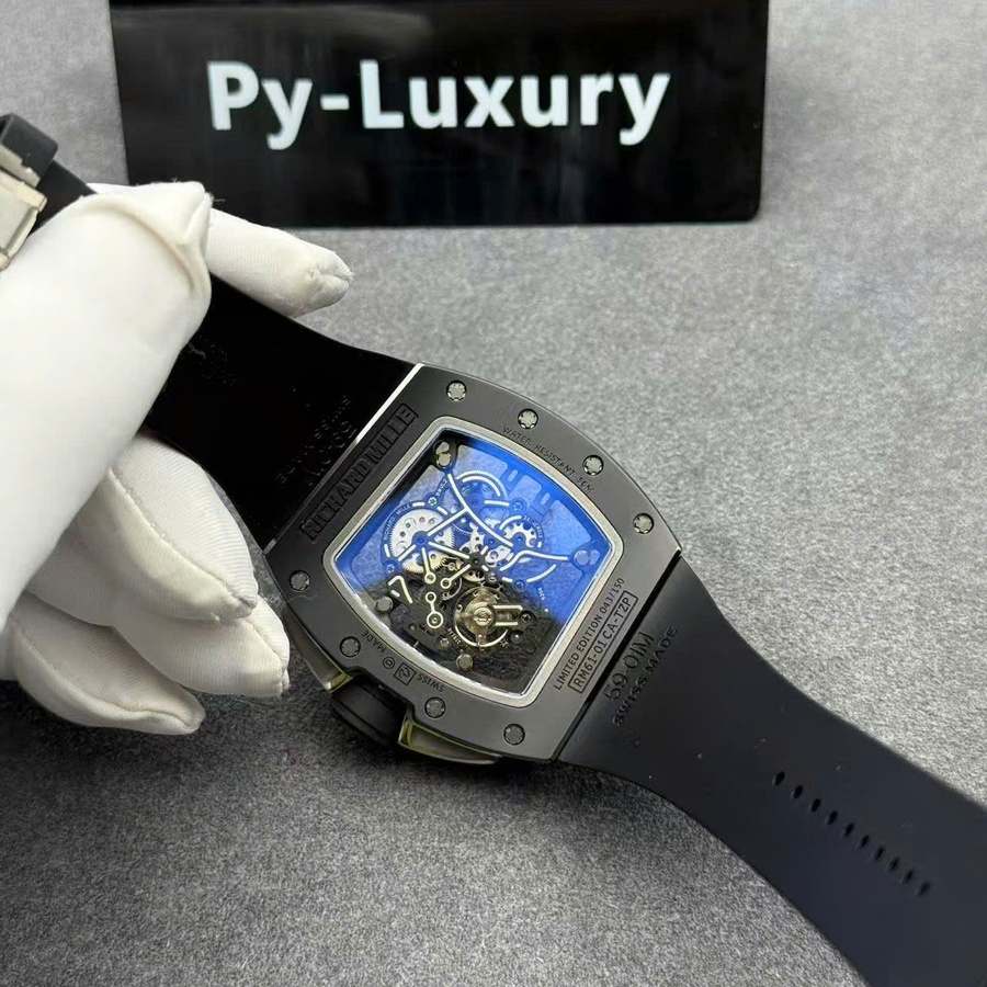 Fesselnde Replica Uhr: Richard Mille RM 61-01 Yohan Blake, ganz in Schwarz, Sonderanfertigung, Vaucher-Uhrwerk, 42,7 mm X 50,23 mm – Bild 7