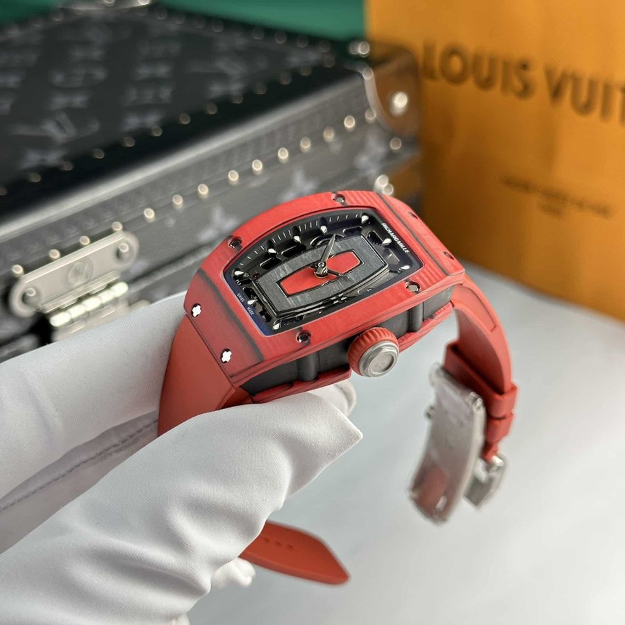 Markante Replica Uhr: Richard Mille RM 07-01, rot, Carbon TPT, Quarz, Racing, rot, limitierte Edition, 45.32 × 32,3 mm – Bild 3