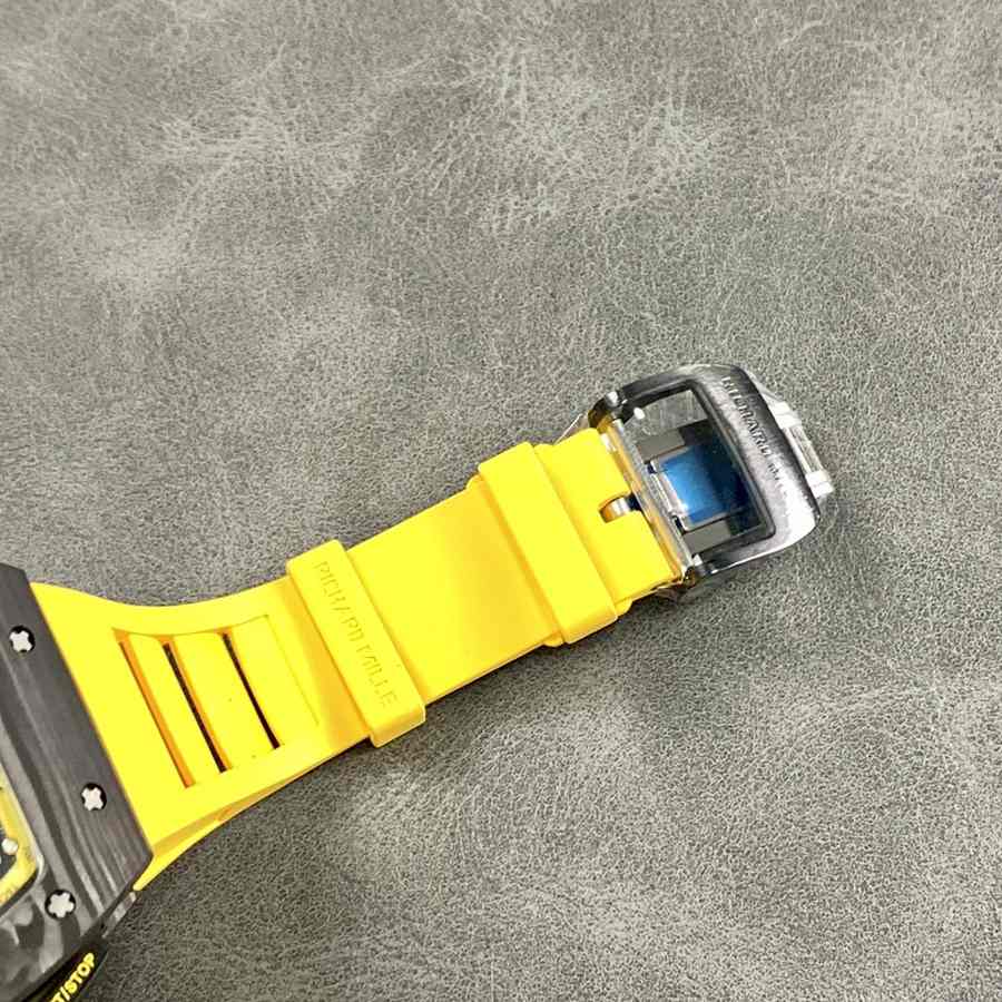 Außergewöhnliche Replica Uhr: Richard Mille RM 011, Chronograph, Carbon, gelb, Storm KVF 49.94x44,5 mm – Bild 9