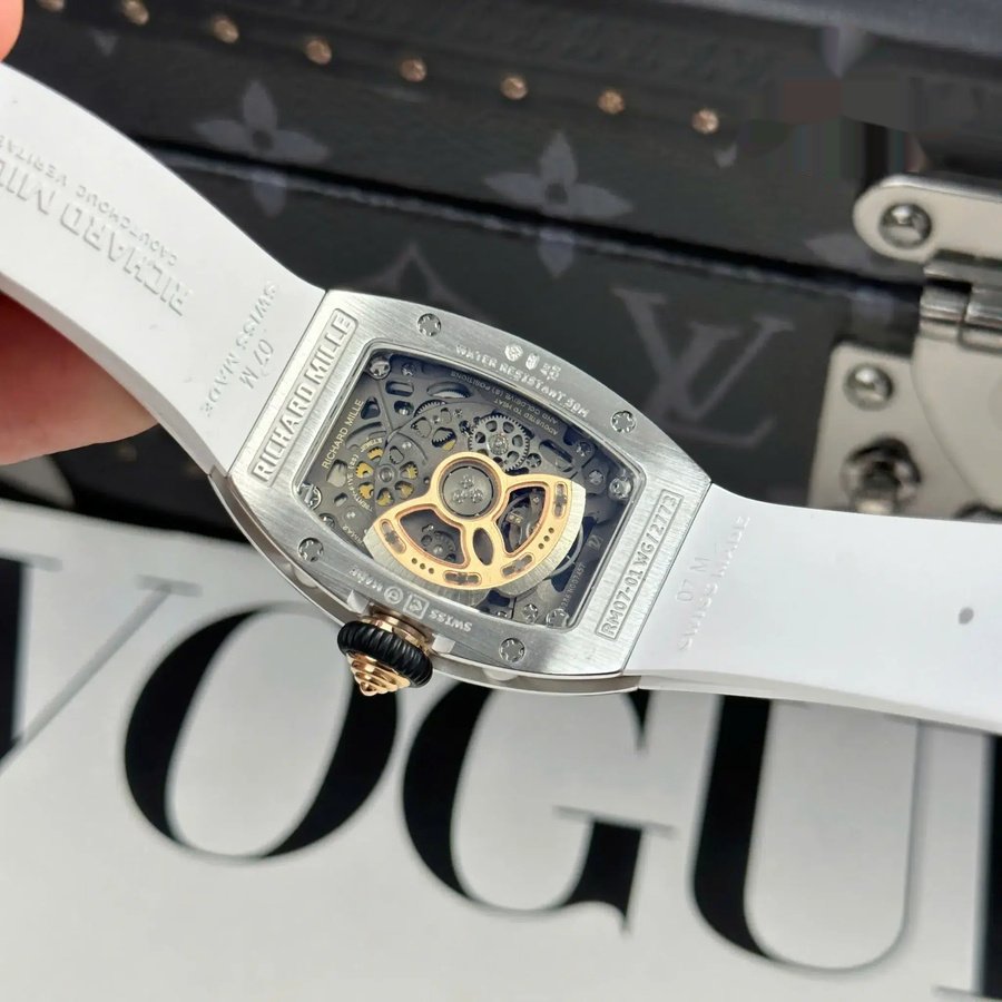 Exklusive Replica Uhr: Richard Mille RM 07-01, weiß, Gehäuse, mit, Zirkoniasteine, rotes Zifferblatt, ZF 45.32 × 32,3 mm – Bild 8
