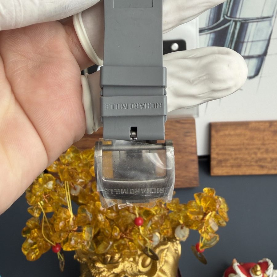 Sagenhafte Replica Uhr: Richard Mille RM 055, ganz in Grau, Boutique, Edition, Vaucher-Uhrwerk, 42.7 × 49,9 mm – Bild 10