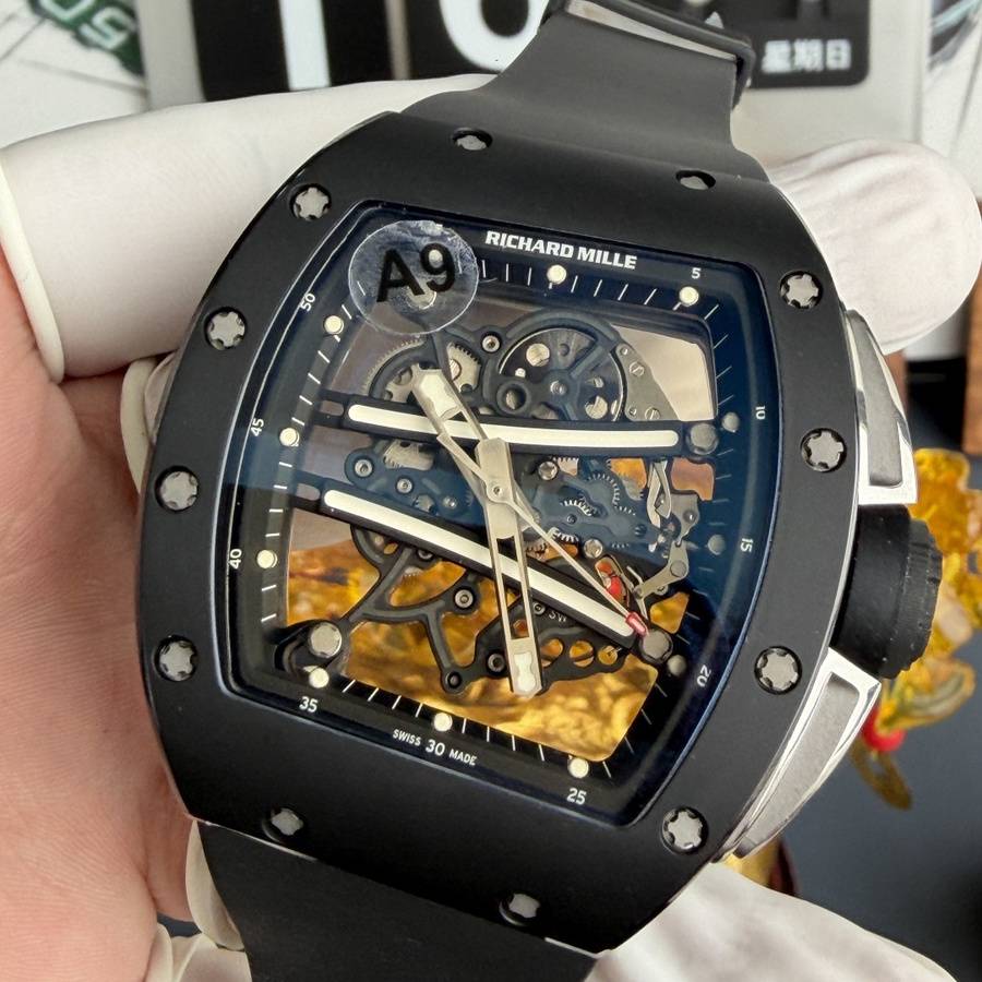 Faszinierende Replica Uhr: Richard Mille RM 61-01 Yohan Blake, ganz in Schwarz, Vaucher-Uhrwerk, 42,7 mm X 50,23 mm – Bild 4