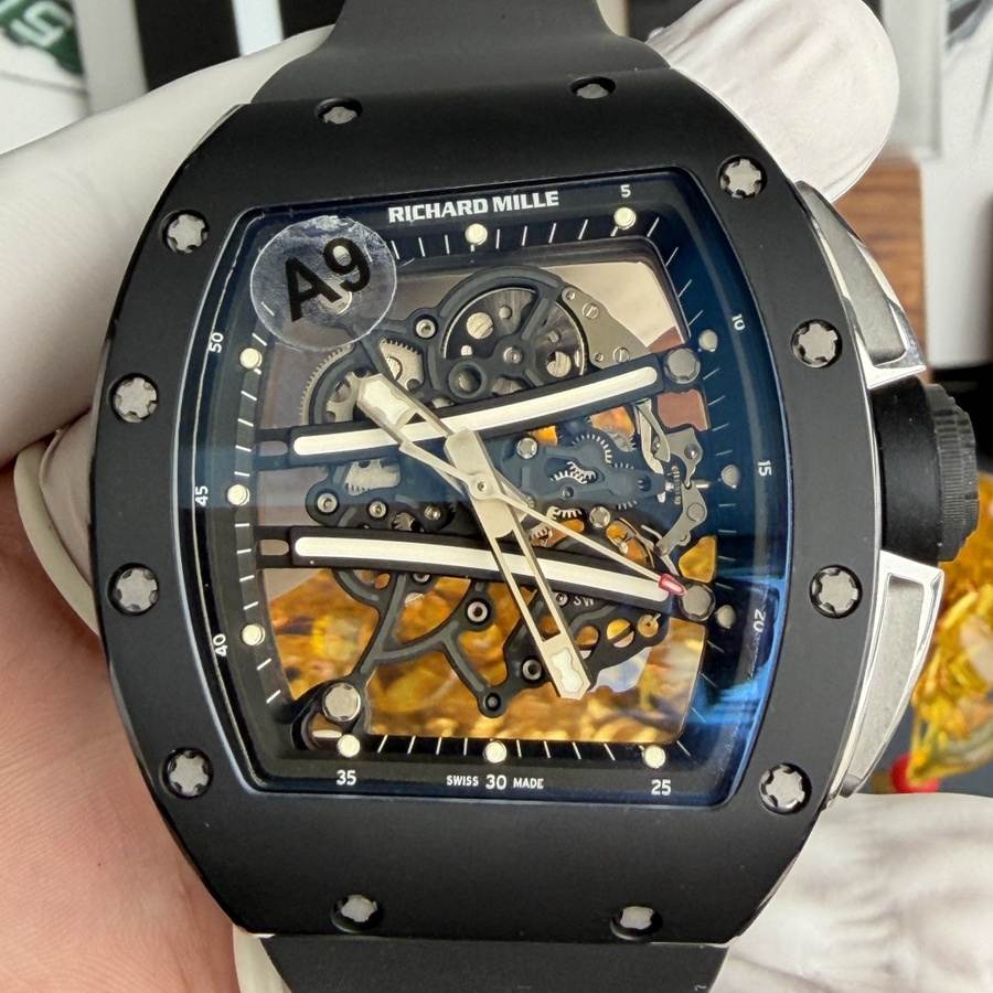 Faszinierende Replica Uhr: Richard Mille RM 61-01 Yohan Blake, ganz in Schwarz, Vaucher-Uhrwerk, 42,7 mm X 50,23 mm – Bild 5