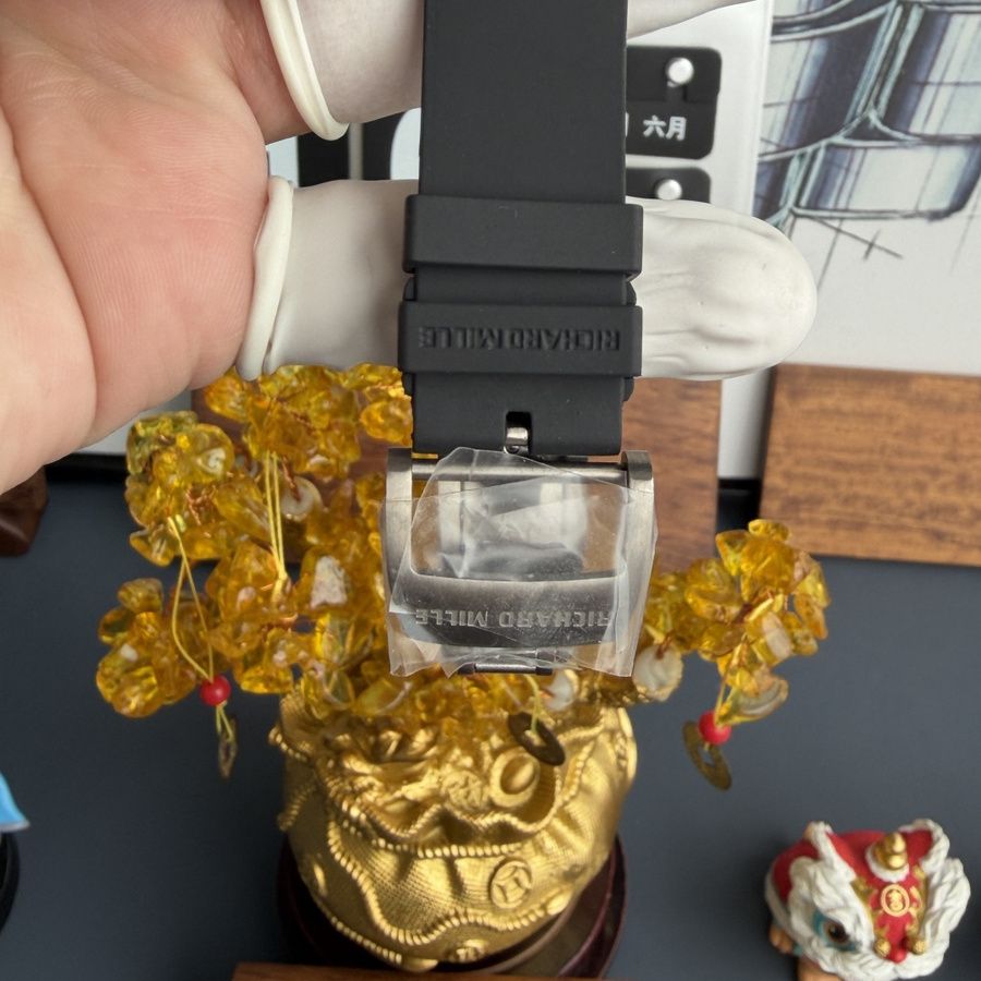 Faszinierende Replica Uhr: Richard Mille RM 61-01 Yohan Blake, ganz in Schwarz, Vaucher-Uhrwerk, 42,7 mm X 50,23 mm – Bild 10