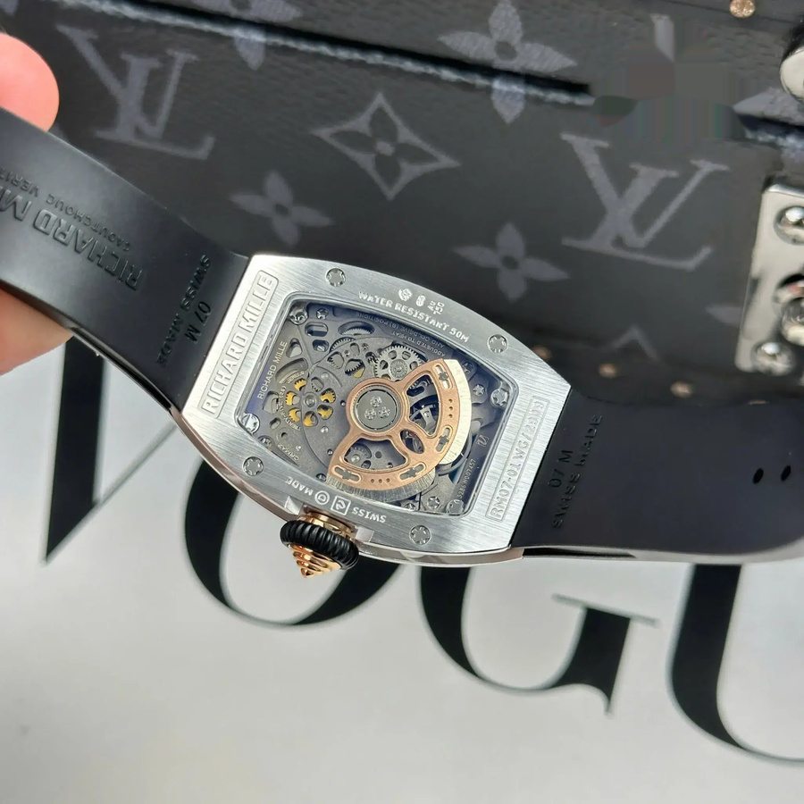 Neu eingetroffene Replica Uhr: Richard Mille RM 07-01, weiß, Gehäuse, mit, Zirkoniasteine, und, schwarz, Onyx, Zifferblatt, ZF 45.32 × 32,3 mm – Bild 8