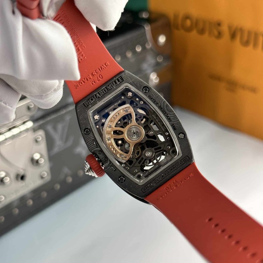 Erstklassige Replica Uhr: Richard Mille RM 07-01, schwarzes Carbon, rot, Kautschuk, 45.32 × 32,3 mm – Bild 7