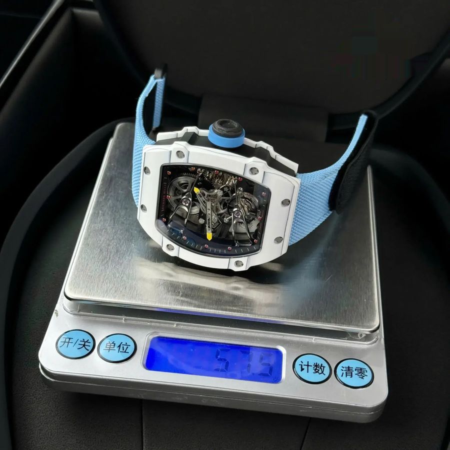 Prestigeträchtige Replica Uhr: Richard Mille RM 27-02 Rafael Nadal, Tourbillon, weißes Carbon, Fiber 39.7 × 47,7 mm – Bild 3