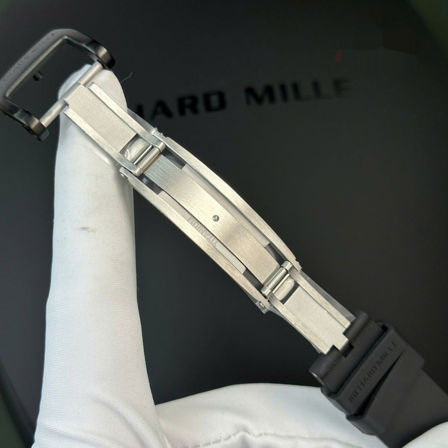 Seltene Replica Uhr: Richard Mille RM 12-01, Tourbillon, NTPT, Carbon, limitierte Edition, 48 mm X 39,30 mm – Bild 13