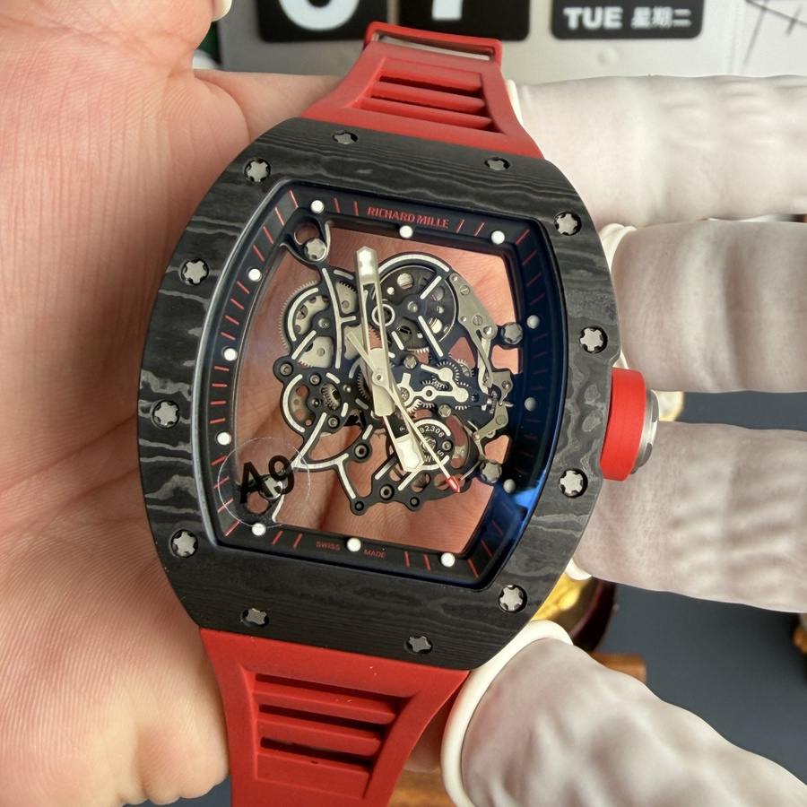 Besondere Replica Uhr: Richard Mille RM 055 Bubba Watson, dunkel, Carbon NTPT, Vaucher-Uhrwerk, 42,7 mm X 49,9 mm – Bild 4