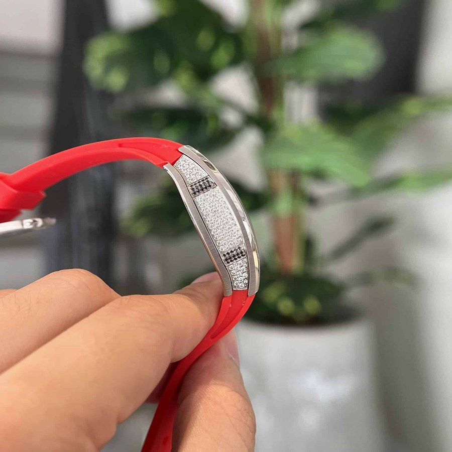 Stilvolle Replica Uhr: Richard Mille RM 07-01, vollständig, Diamanten, Red Lip 45.32 × 32,3 mm – Bild 5