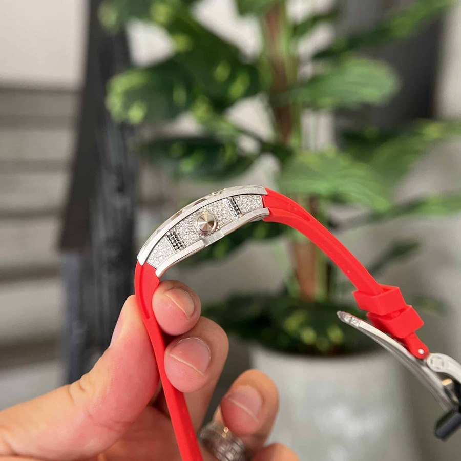 Stilvolle Replica Uhr: Richard Mille RM 07-01, vollständig, Diamanten, Red Lip 45.32 × 32,3 mm – Bild 6
