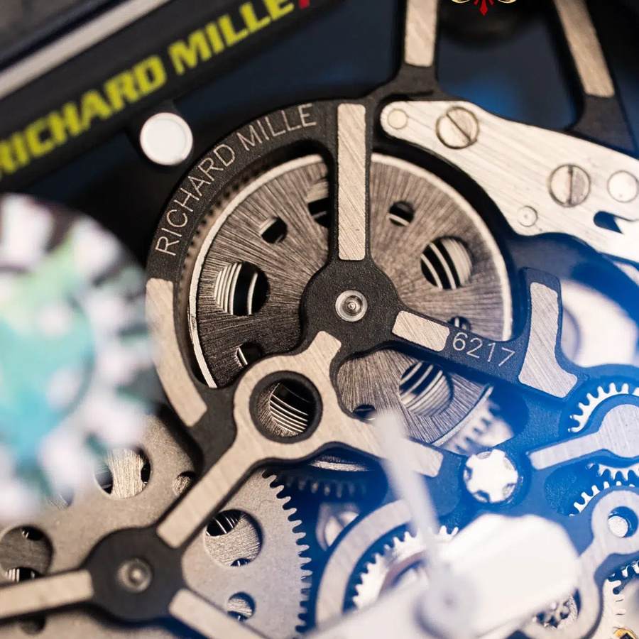 Zeitlose Replica Uhr: Richard Mille RM 35-02 Rafael Nadal, schwarz, Carbon TPT, weiß, Kautschukarmband, ZF 49,94 mm X 44,5 mm – Bild 5
