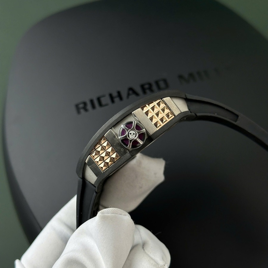 Einzigartige Replica Uhr: Richard Mille RM 66, fliegend, Tourbillon, Carbon TPT 42.70 × 49,94 mm – Bild 8