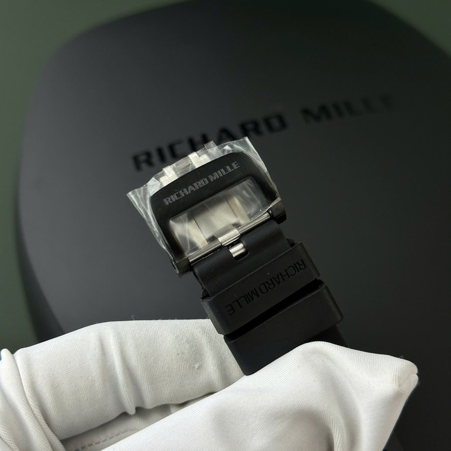 Einzigartige Replica Uhr: Richard Mille RM 66, fliegend, Tourbillon, Carbon TPT 42.70 × 49,94 mm – Bild 10