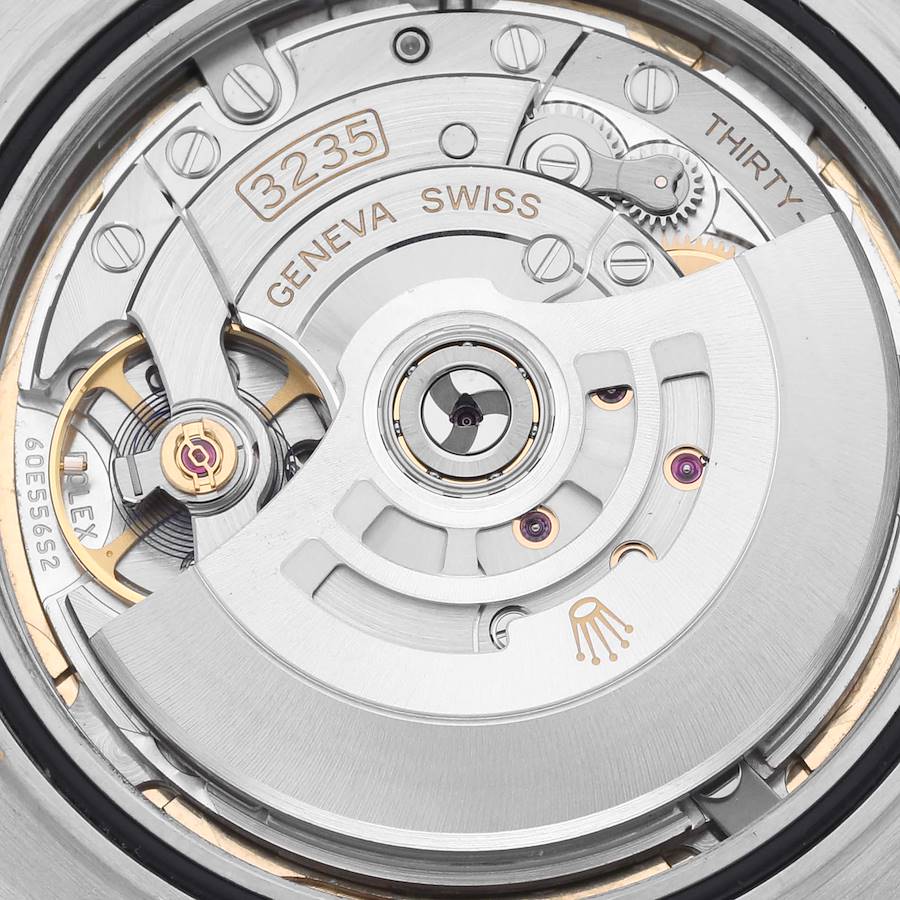 Bewährte Replica Herrenuhr: Rolex Datejust 41, Edelstahl/Gelbgold, silberfarbenes Zifferblatt, 126303 – Bild 6